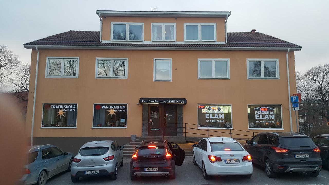 Smedjebacken Vandrarhem Smedjan Exterior foto